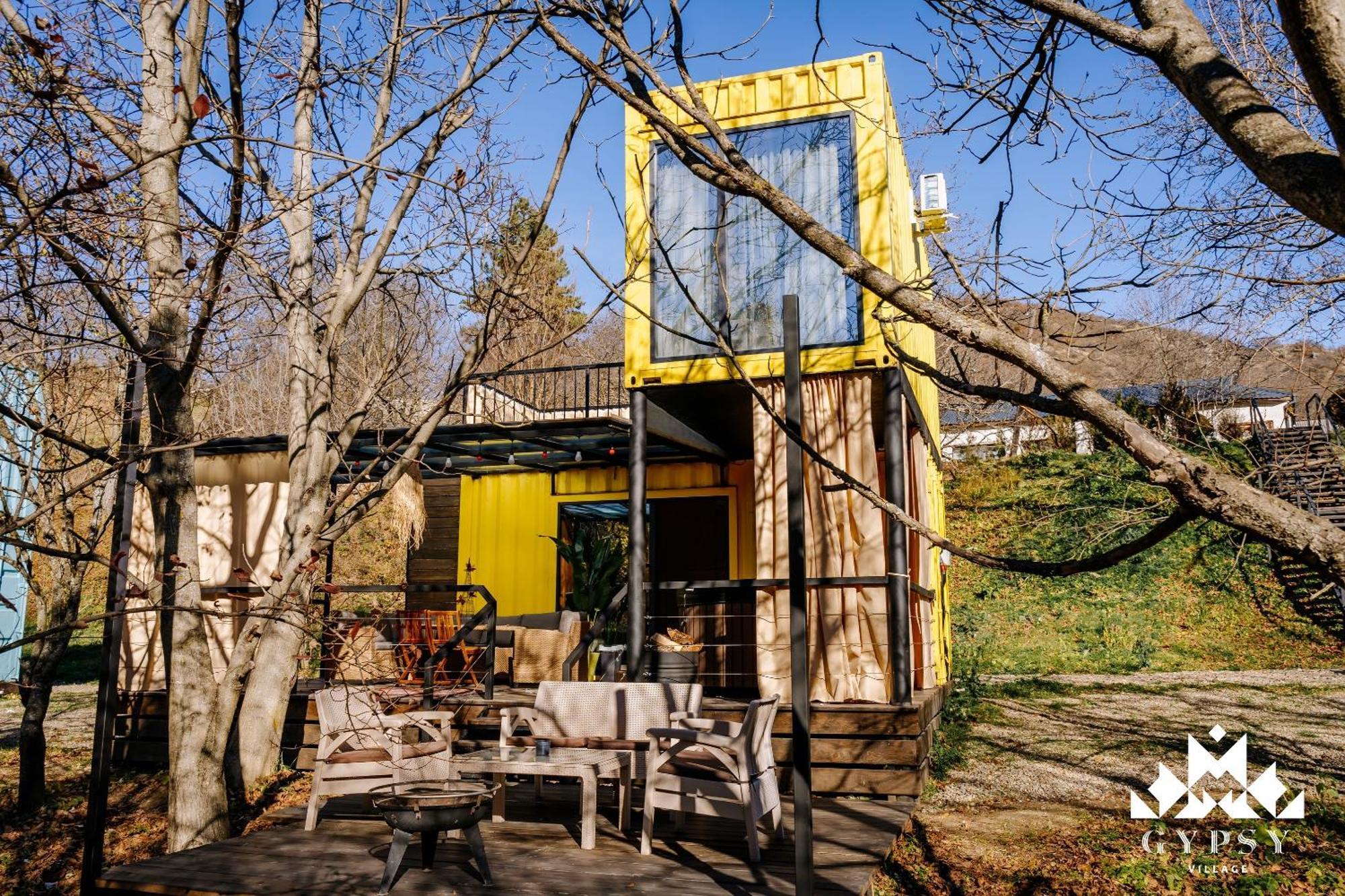 Gipsy Village Park Hotel Asureti Buitenkant foto