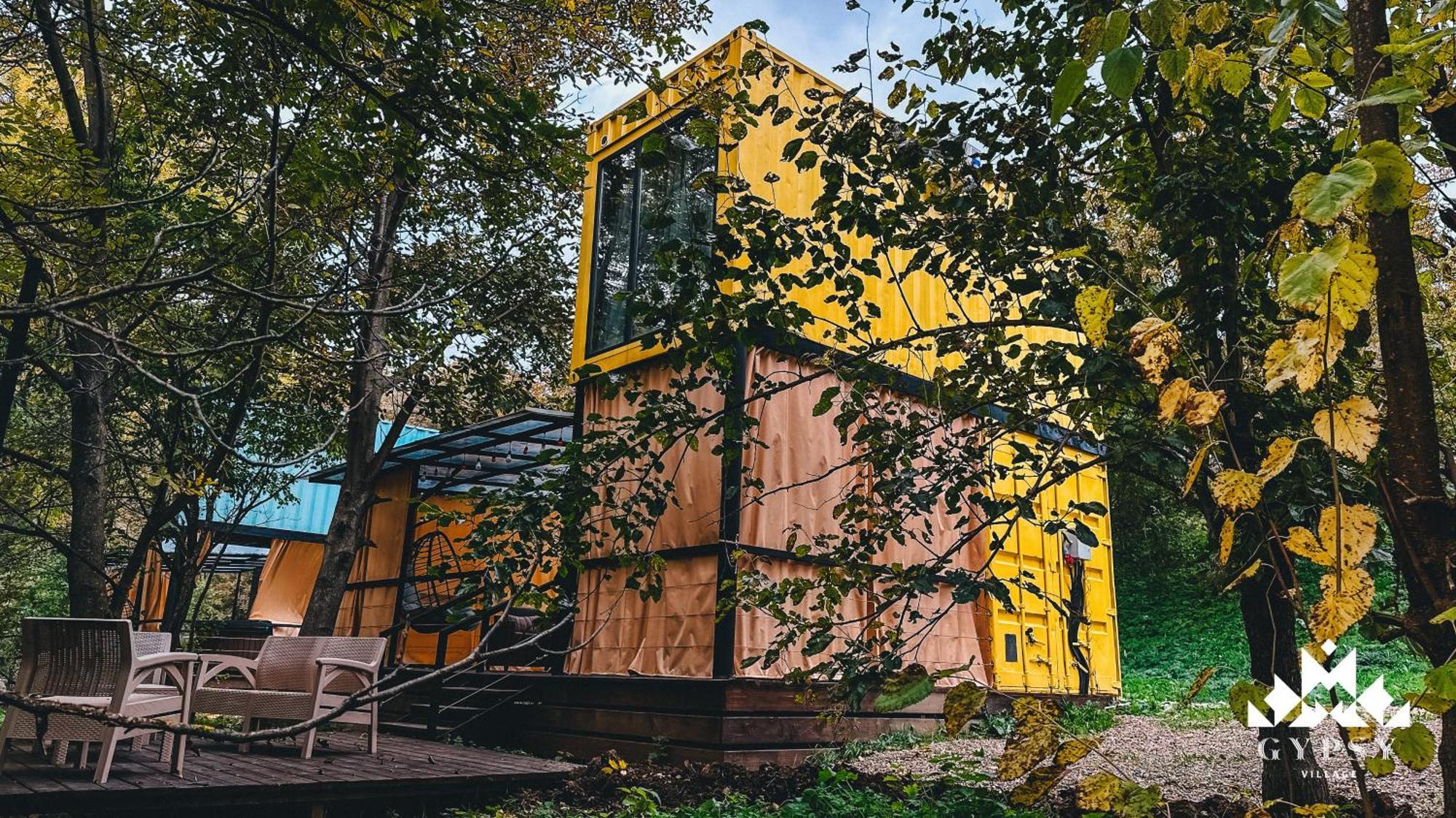 Gipsy Village Park Hotel Asureti Buitenkant foto