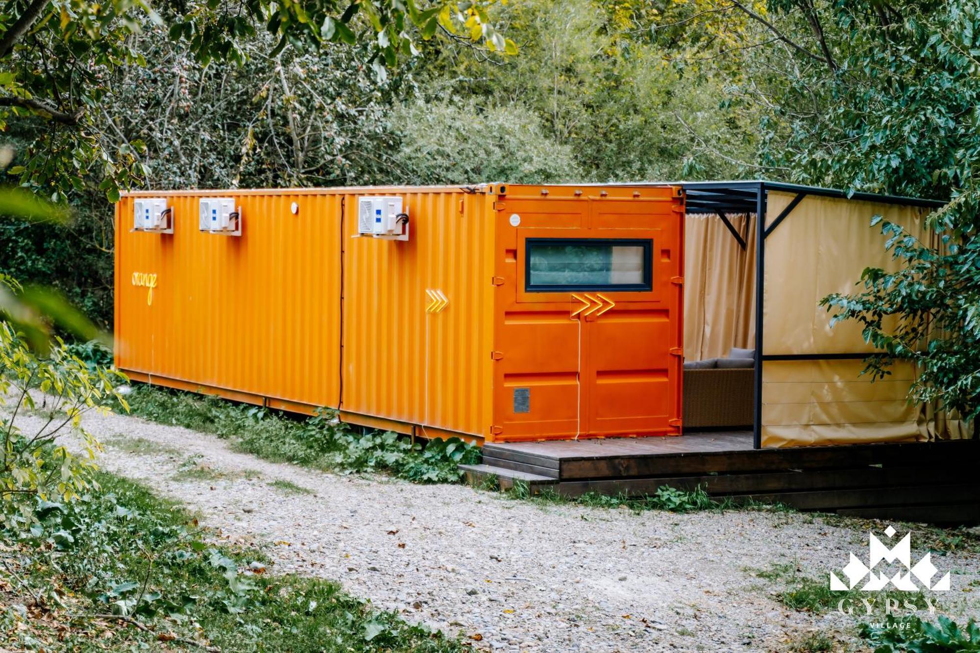 Gipsy Village Park Hotel Asureti Buitenkant foto